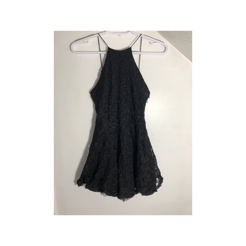 LACE BLACK RUFFLED DRESS